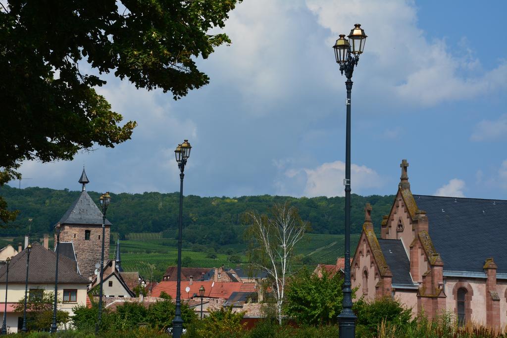 Logis Hôtel du Centre - Halte idéale en cyclotourisme avec garage à vélos clos Molsheim Esterno foto